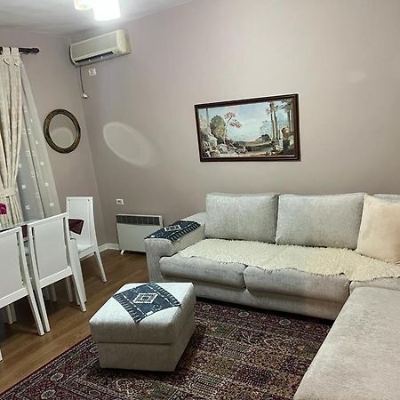 Blloku Tirana Lägenhet Exteriör bild